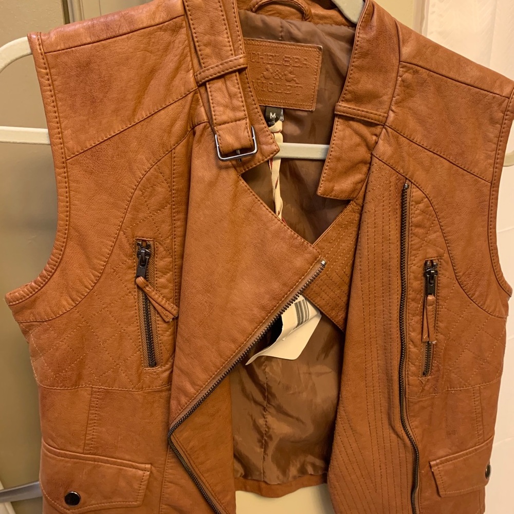 Chelsea and violet tan/Carmel vest (size medium)